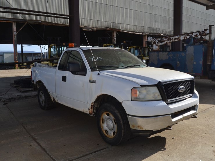 2004-ford-f150-image-1