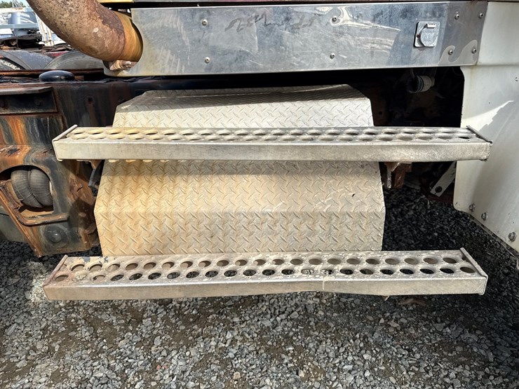 1996-western-star-4964s-image-51