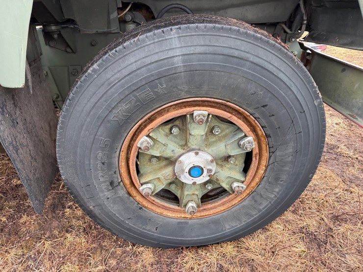 1984-mack-dm492s-image-77