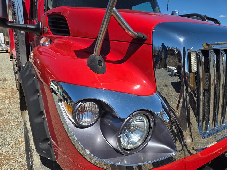 2019-international-hv613-image-11