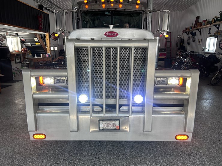 2007-peterbilt-379-image-139