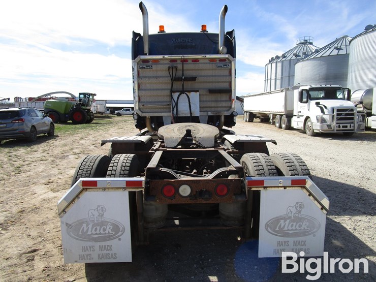 2001-mack-ch613-image-6