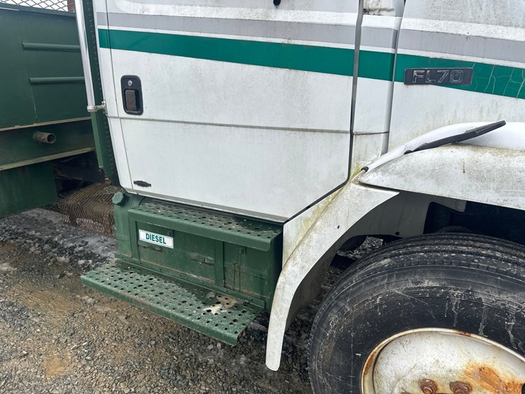 1998-massey-ferguson-8-image-12