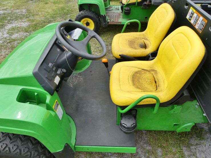 2024-john-deere-tx-4x2-image-9