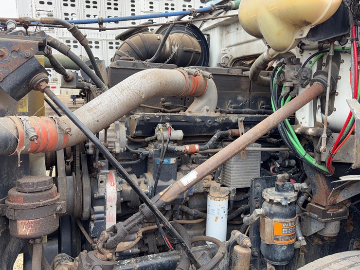 1994-volvo-wia-64t-sleeper-image-12