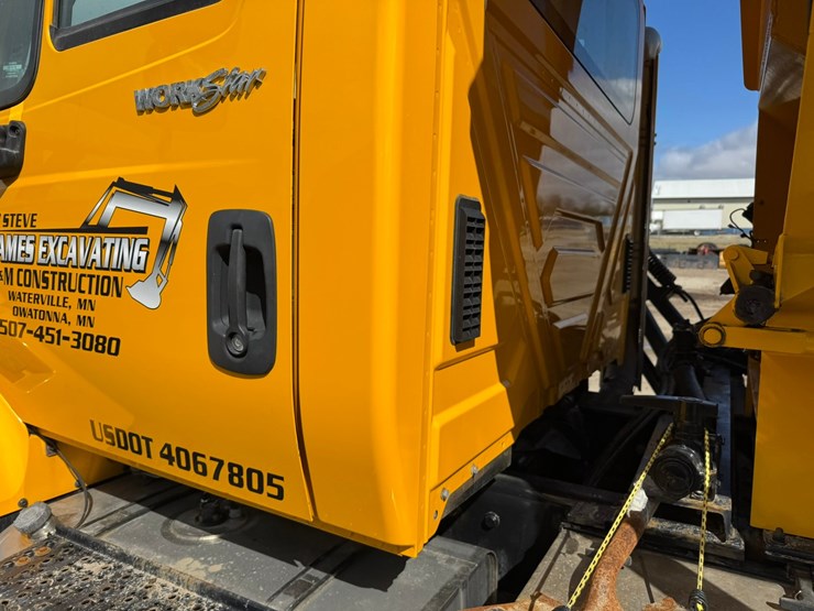 2009-international-workstar-7500-image-12