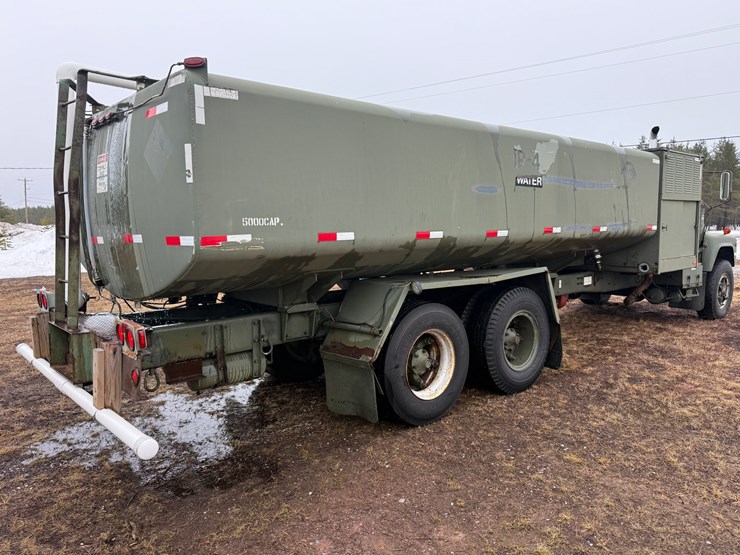 1984-mack-dm492s-image-5