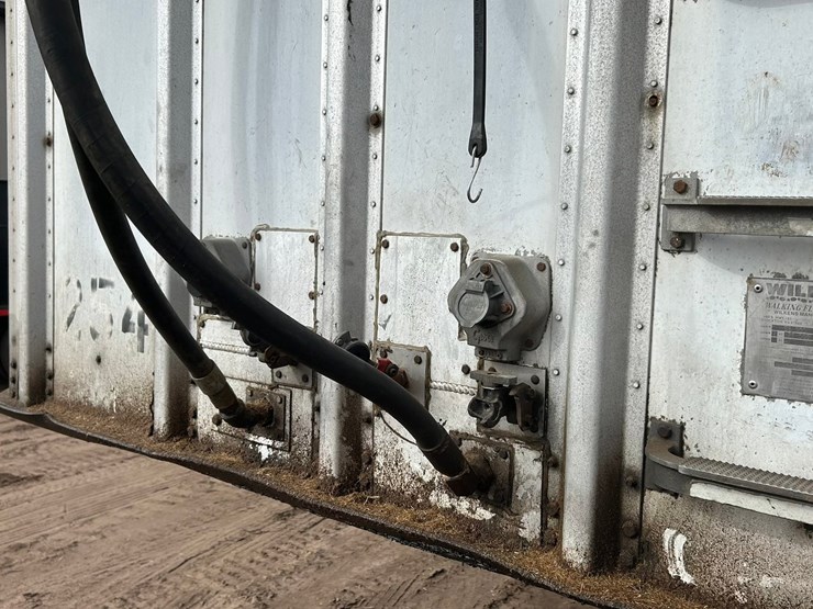 2000-wilkens-walking-floor-image-10