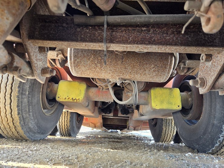 1975-massey-ferguson-8-image-45