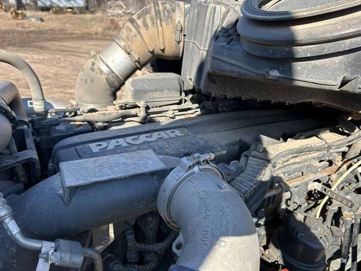 2020-kenworth-t880-image-49