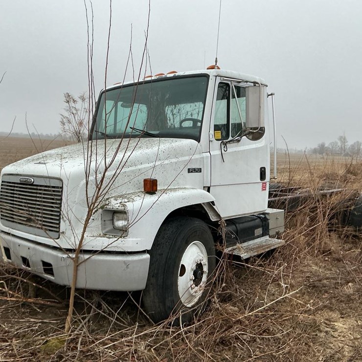 1995 FREIGHTLINER FL70