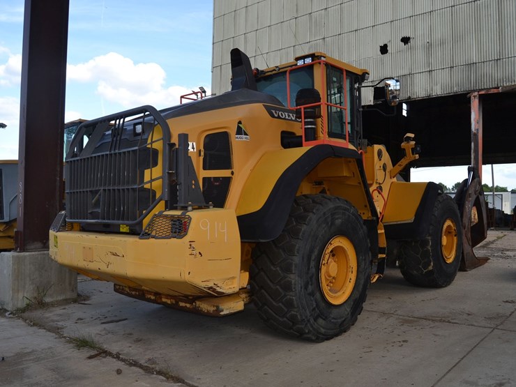 volvo-180h-articulating-wheel-loader-w/-enclosed-cab-w/-heat-&-air-w/-log-forks-w/-double-hold-down-w/-26.5xr25-rub-sn#vcel180hv00004828-image-7