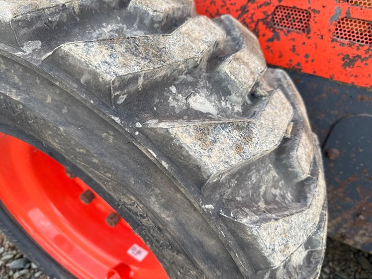 kubota-ssv65-image-43