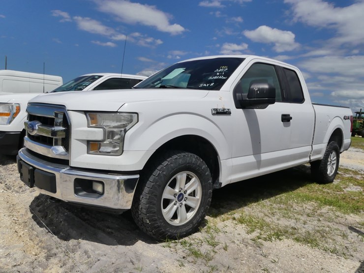 2017-ford-f150-xlt-image-1