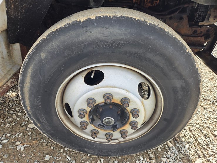 2000-ford-f650-image-67