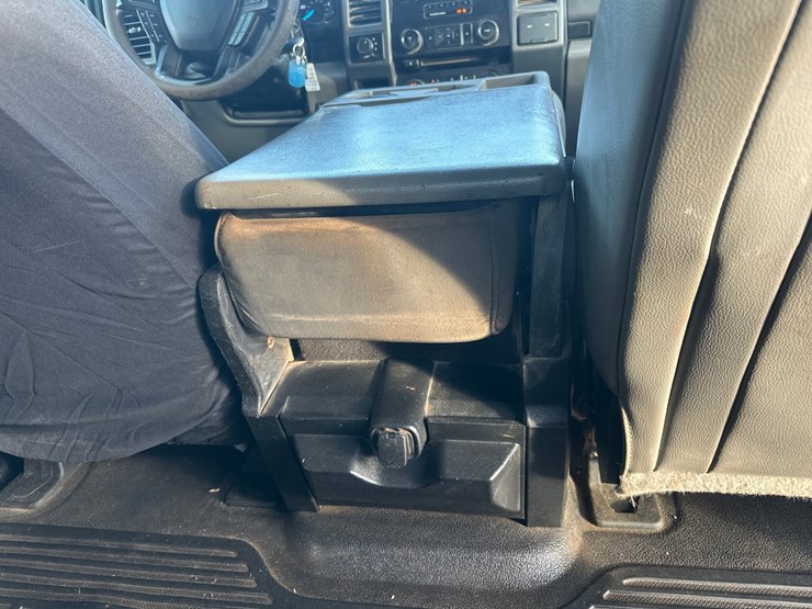 2017-ford-f350-image-31