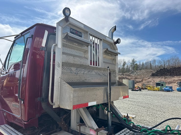 2001-caterpillar-c15-image-12