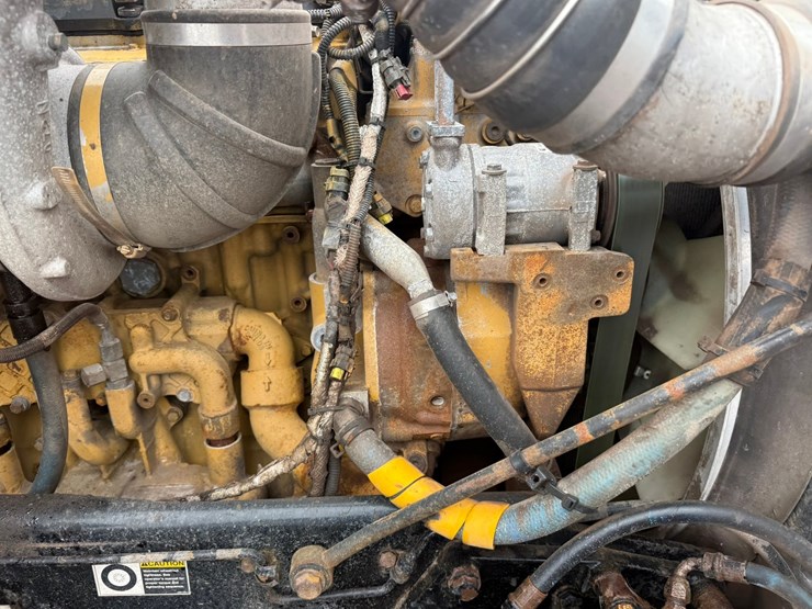 2011-kenworth-t800-image-49