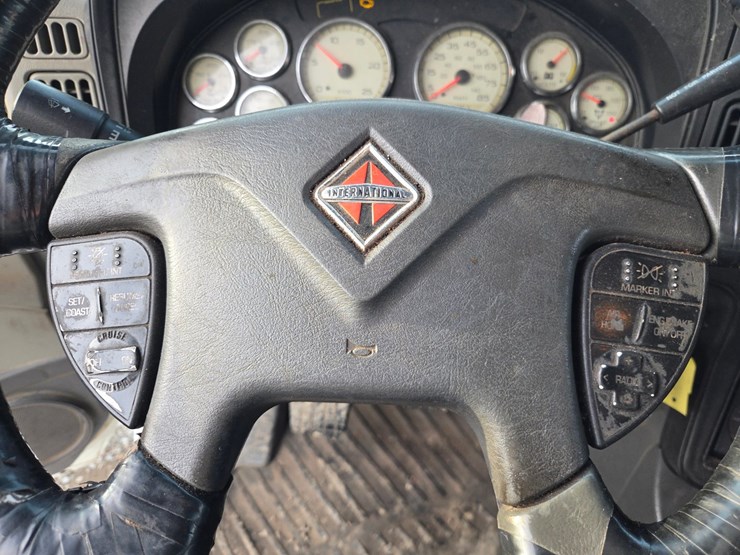 2013-international-prostar-image-68
