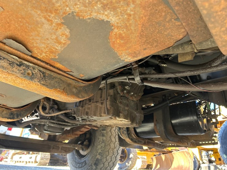 2006-international-7400-image-34