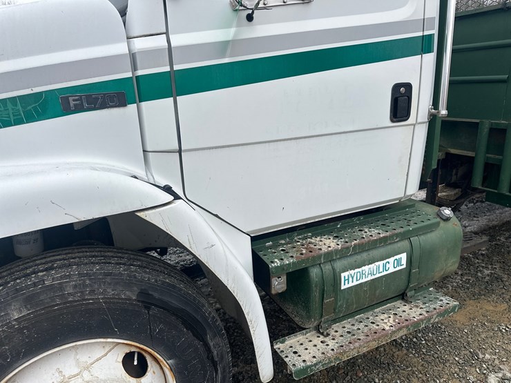 1998-massey-ferguson-8-image-15