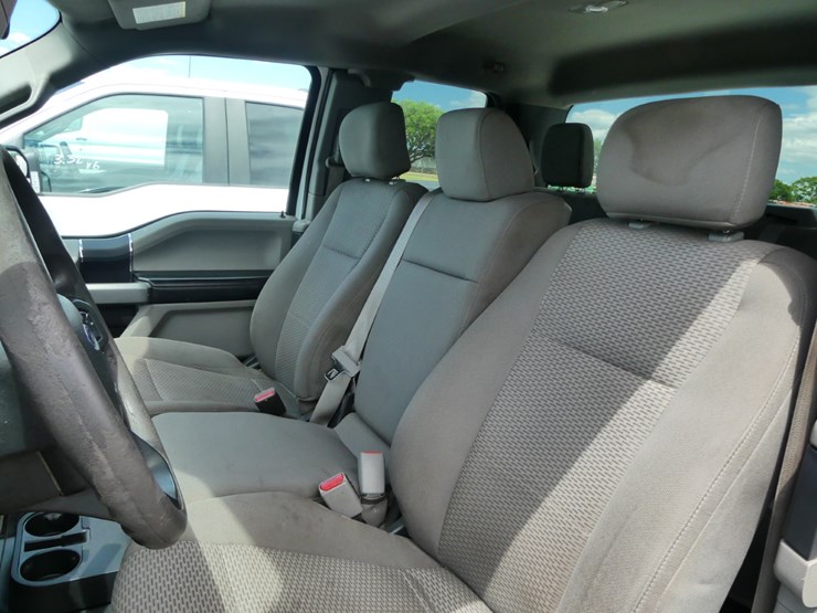 2017-ford-f150-xlt-image-9