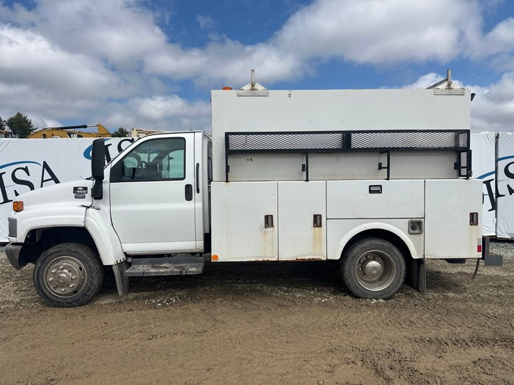 2008-chevrolet-kodiak-c4500-image-2