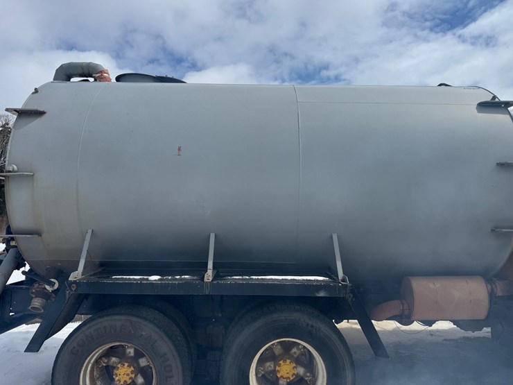 #2018-•-1978-international-f-2275-tandem-axle-water-truck-image-39