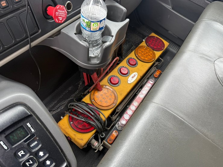 2013-international-4400-sba-image-39