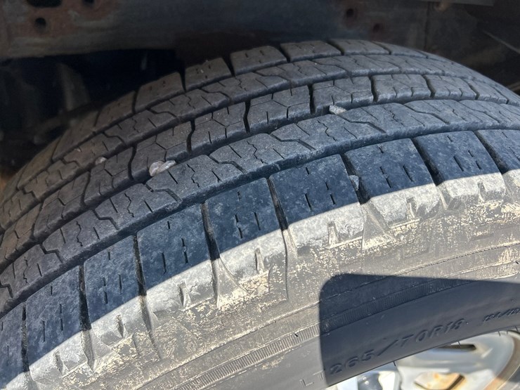 2018-chevrolet-3500-image-76