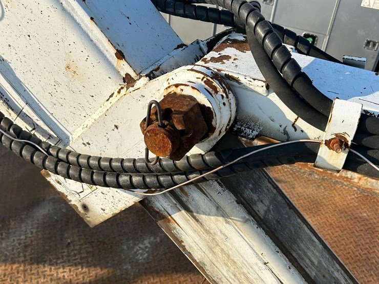 peterbilt-365-image-53