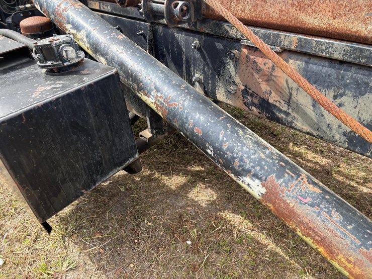 1999-mack-rd600-image-54