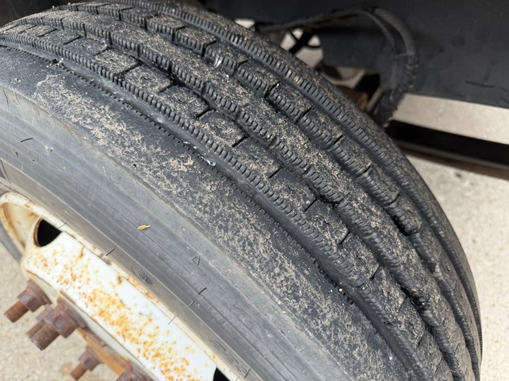 #1048-•-2009-gmc-c5500-specialty-service-truck-image-58