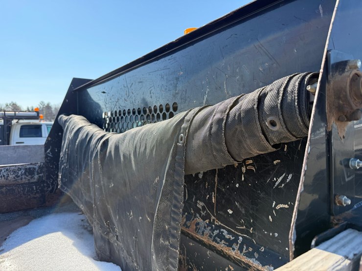 2014-ford-f550-xl-image-19