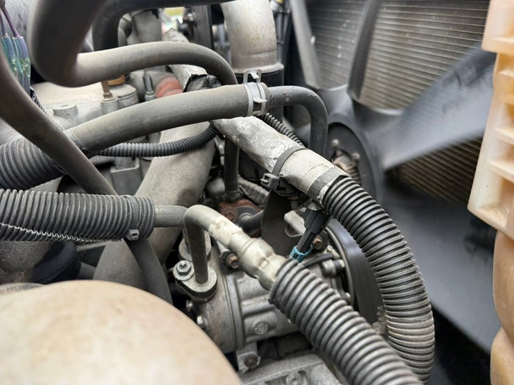 2012-international-7400-image-22