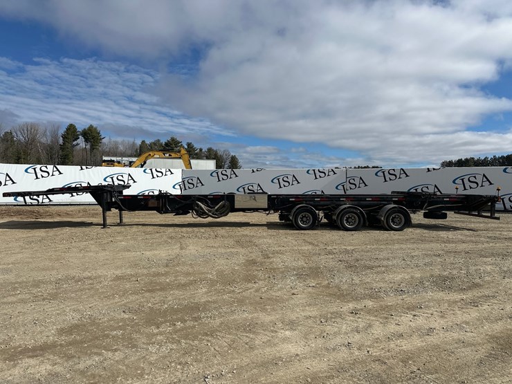 2010-massey-ferguson-8-image-2