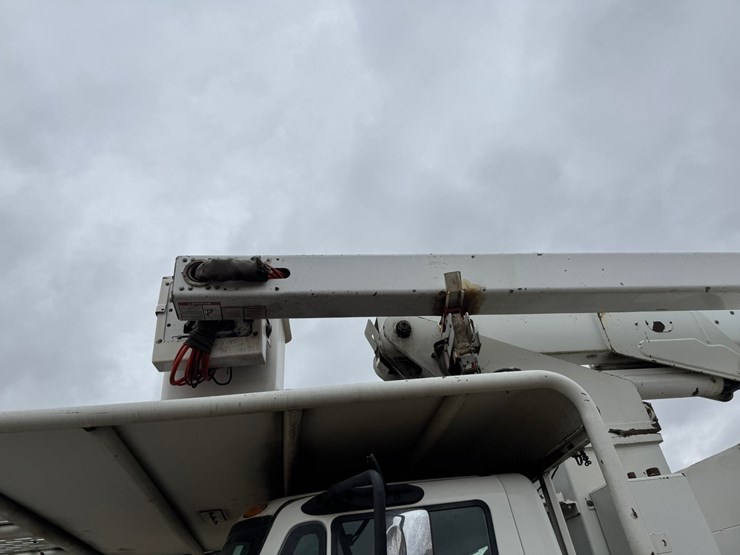 2007-international-durastar-4400-image-33