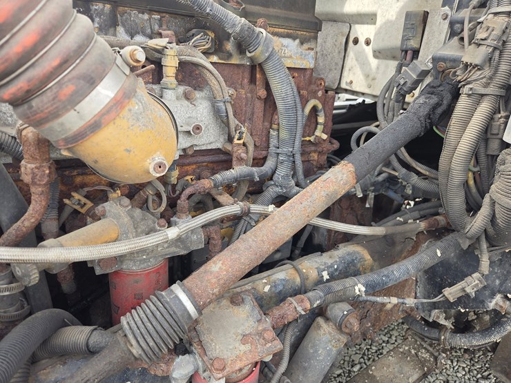 2007-peterbilt-579-image-45