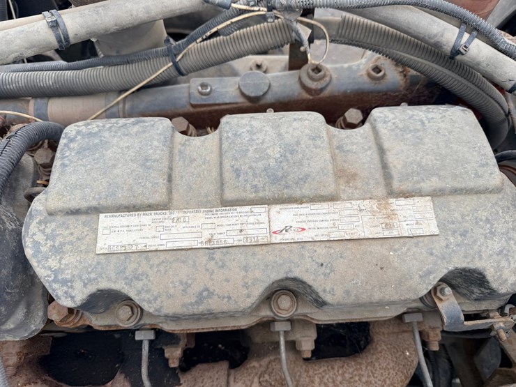 1999-mack-dm690-image-51