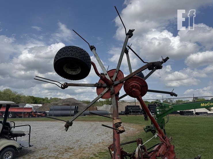 hesston-3717-image-7