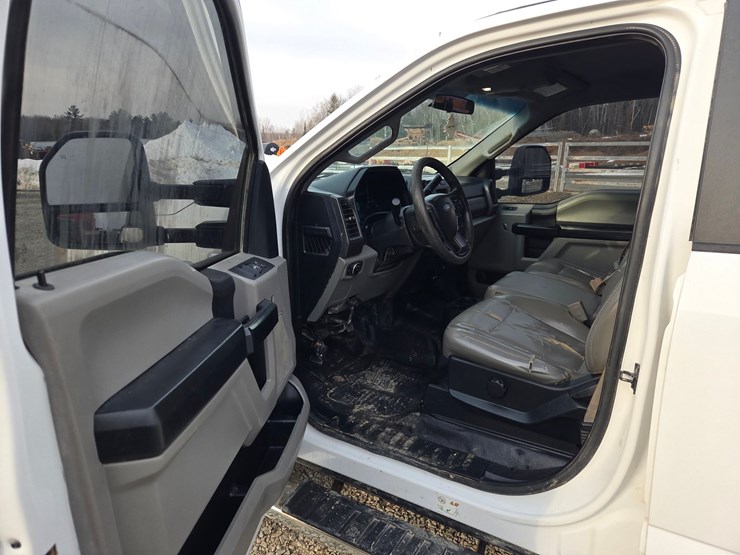 2018-ford-f550-xl-image-62