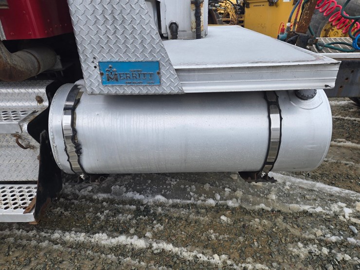 1993-kenworth-t800-image-16