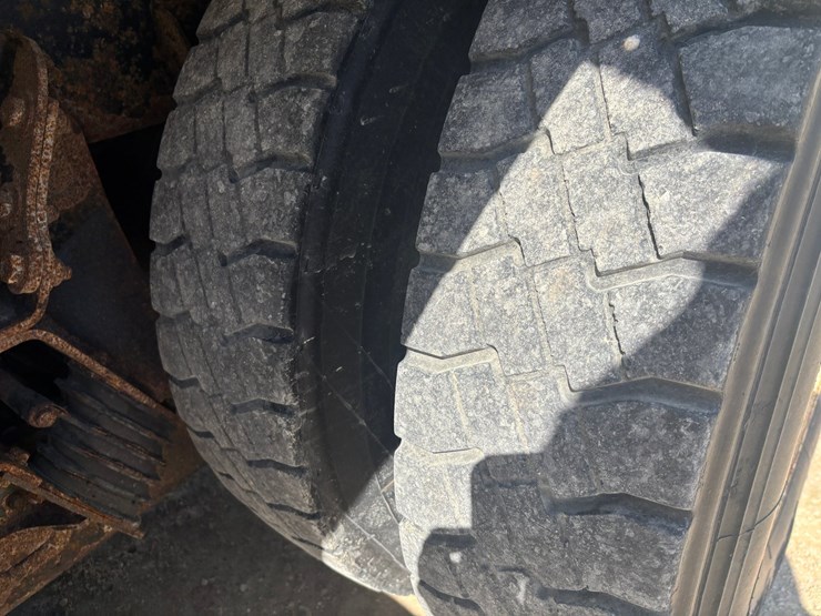 2006-international-7600-image-129