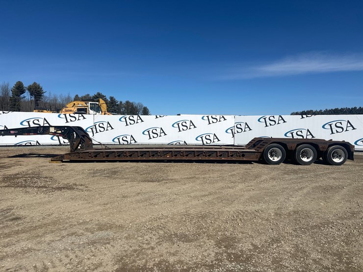 2007-massey-ferguson-8-image-2