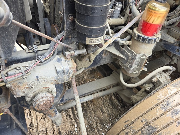 1993-international-9200-image-48