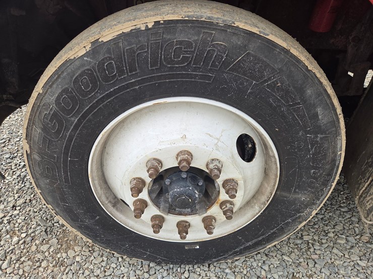 2005-kenworth-t600-image-79