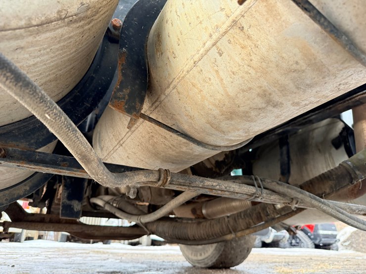 1999-mack-dm690-image-70