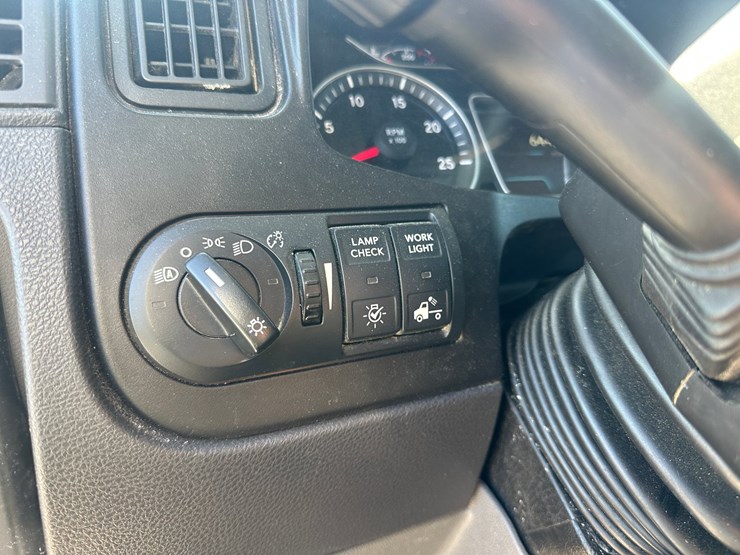 2017-international-lt-image-28