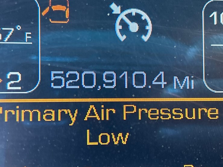 2015-kenworth-t680-image-70