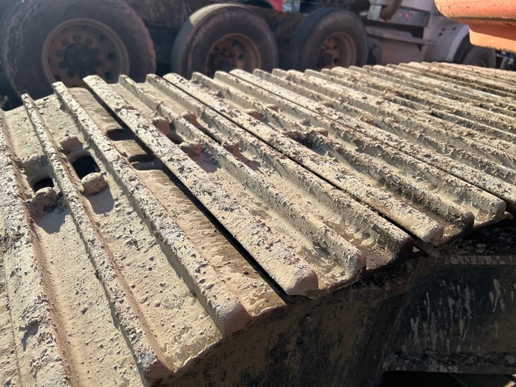 2021-hitachi-zx225-image-87